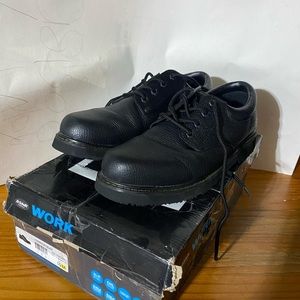 Dr Scholl’s black work shoes. Size 10. Brand new
